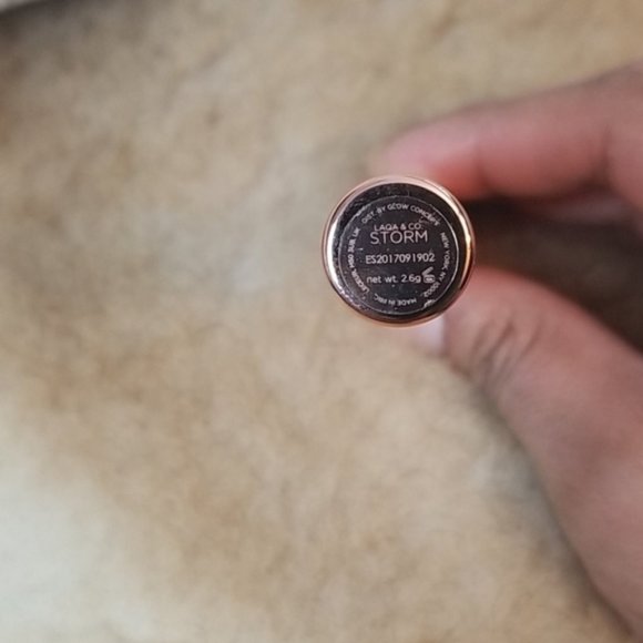 LAQA & Co. Cloud Lips - Picture 2 of 3